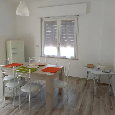La Vela 4*