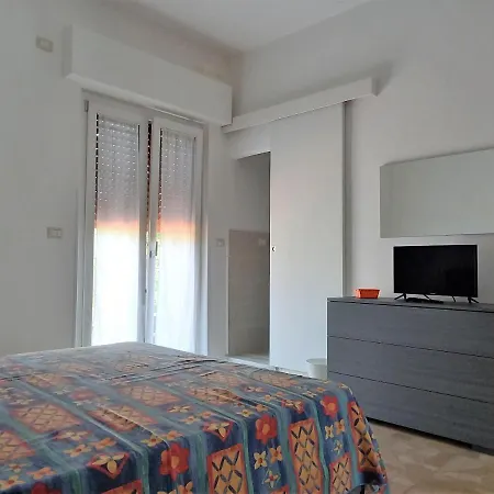 La Vela Bed & Breakfast *