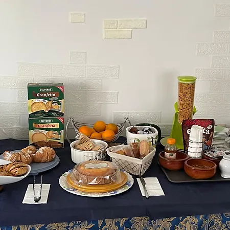 住宿加早餐酒店 La Vela 4*